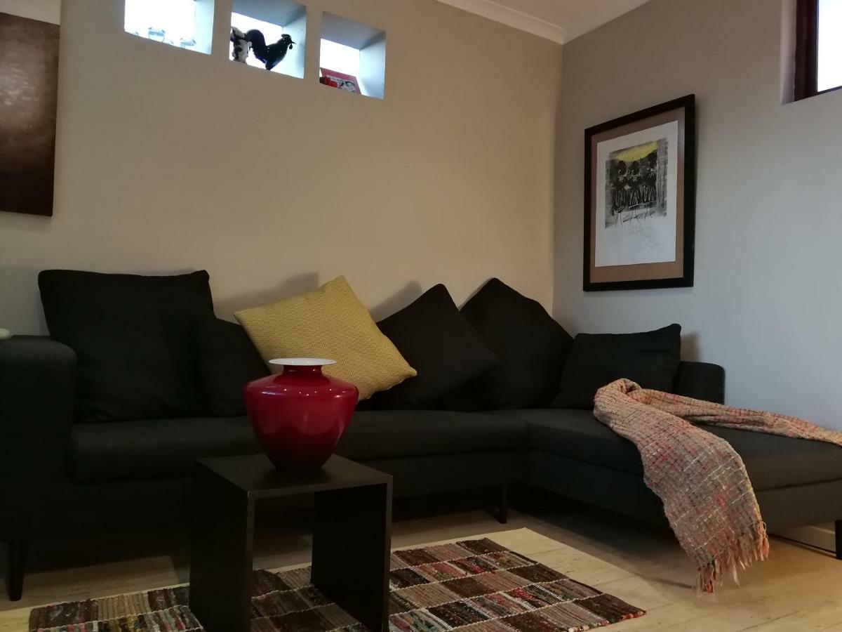 11 Deerpark Drive East Apartment Кейптаун Екстериор снимка