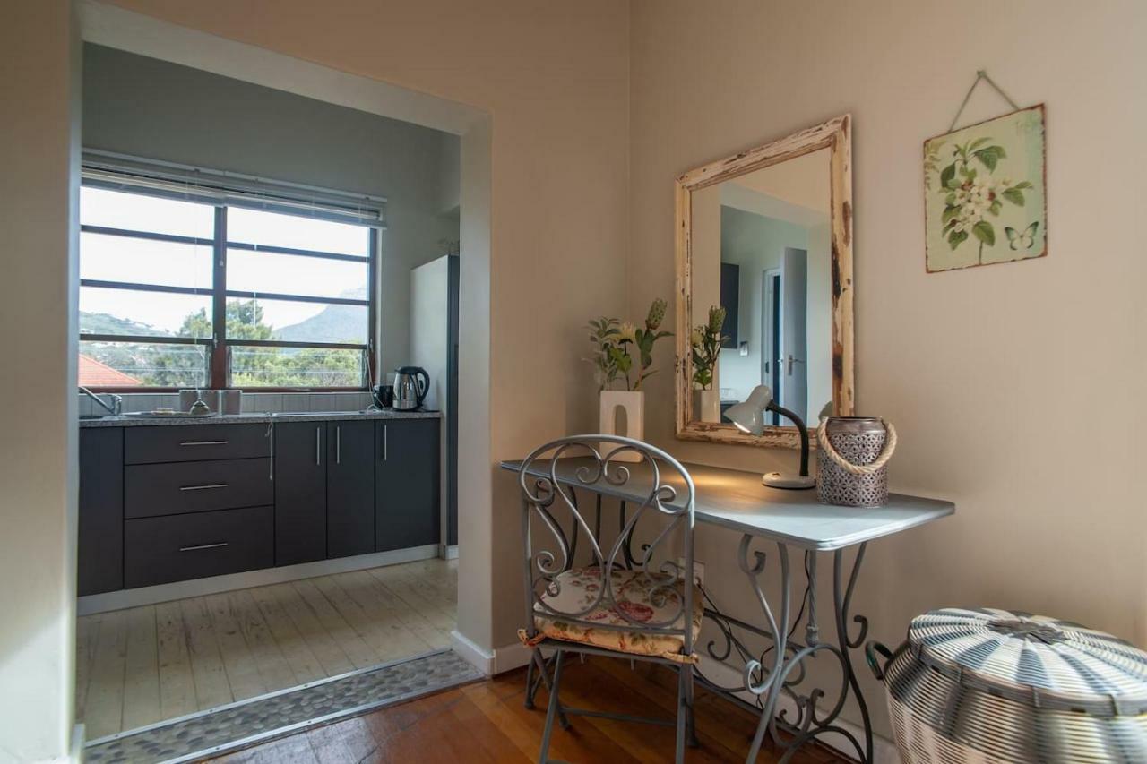 11 Deerpark Drive East Apartment Кейптаун Екстериор снимка